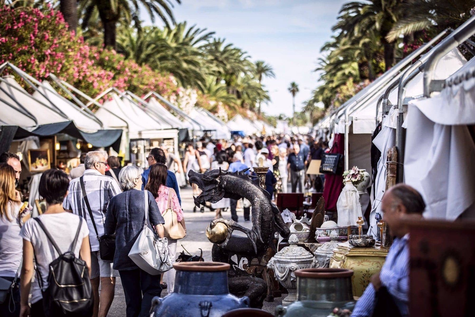 L’Antico e le Palme — mercatino a Ascoli Piceno (Marche)